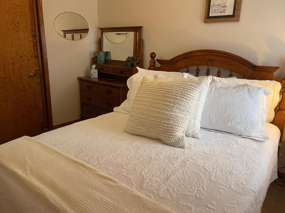 Lady Victoria House With High Speed Wifi Villa Red River Exterior foto